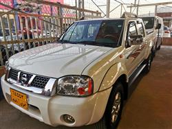 نيسان NP300